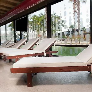 Oasis Hotel